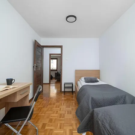Spacious In Center With Balcony And Desk By Renters 公寓 弗罗茨瓦夫